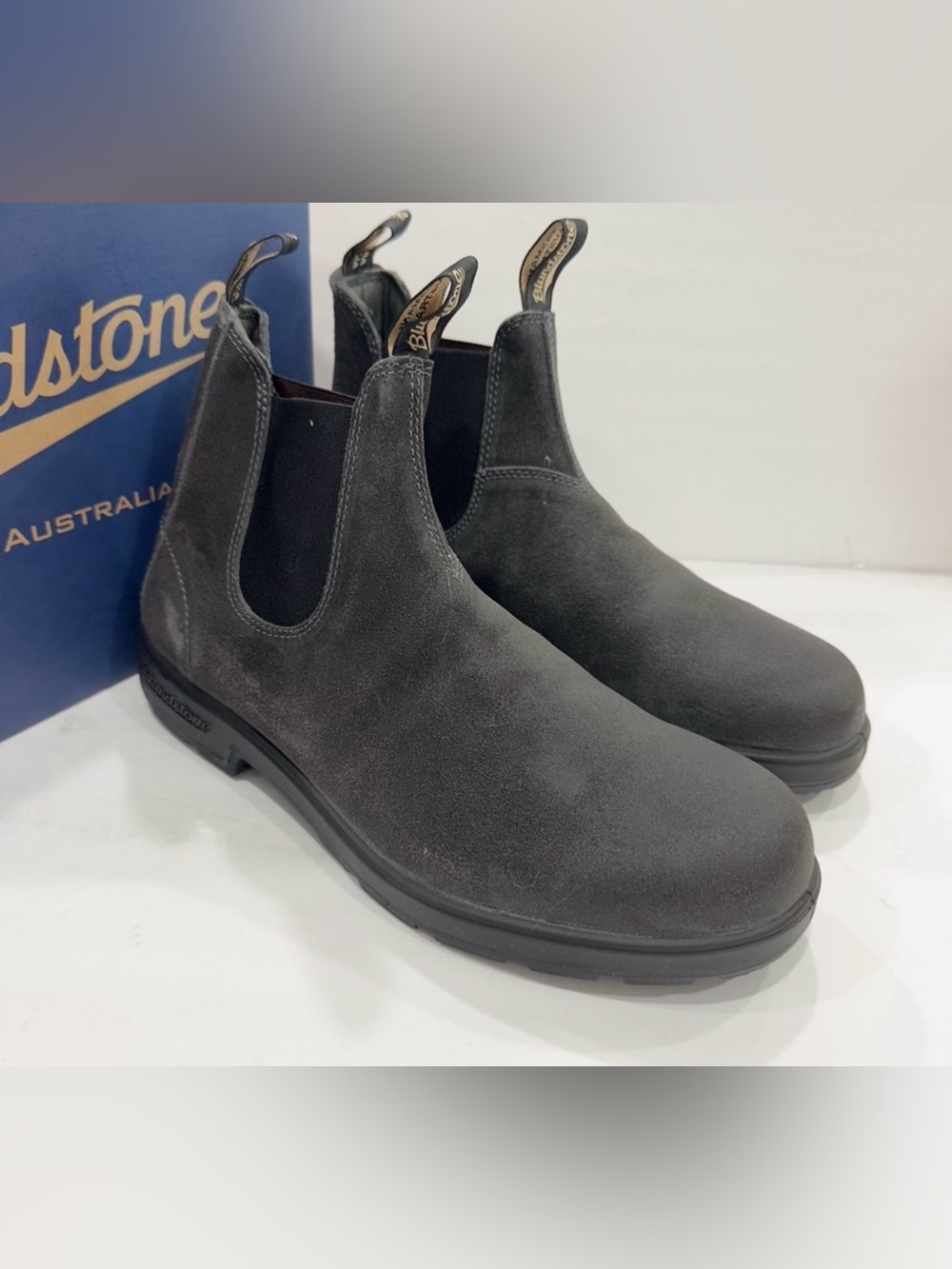 Blundstone 1910 Suede Leather Men’s Chelsea Ankle Boots